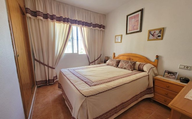 Resale - Apartment -
Torrevieja - Nueva Torrevieja