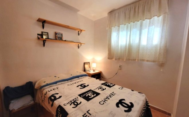 Resale - Apartment -
Torrevieja - Nueva Torrevieja