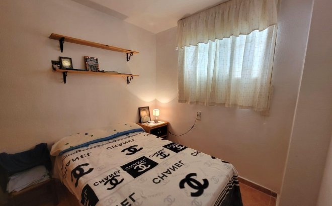 Resale - Apartment -
Torrevieja - Nueva Torrevieja