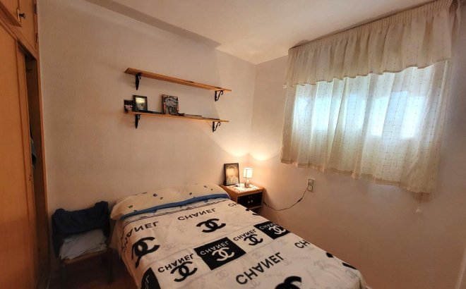 Resale - Apartment -
Torrevieja - Nueva Torrevieja