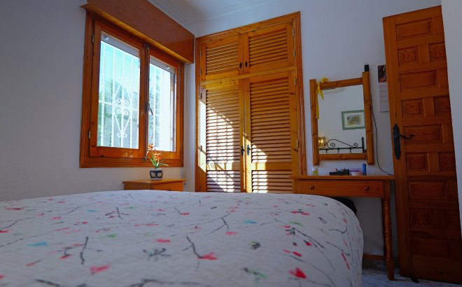 Herverkoop - Villa -
Torrevieja - Costa Blanca