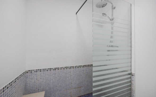 Resale - Apartment -
Torrevieja - Centro