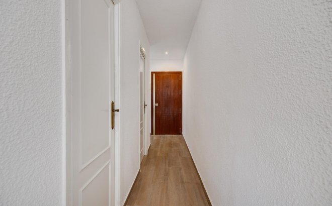 Resale - Apartment -
Torrevieja - Centro