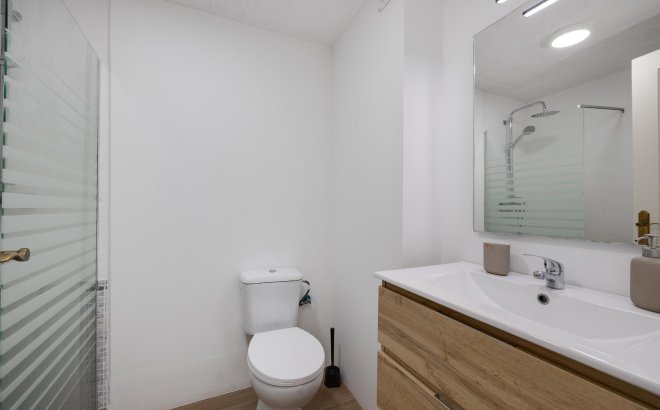 Resale - Apartment -
Torrevieja - Centro