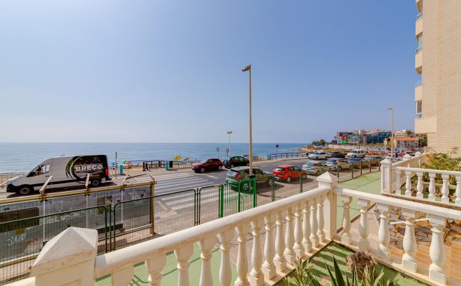 Resale - Apartment -
Torrevieja - Centro