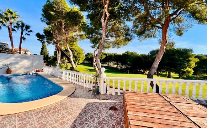 Revente - Villa -
Orihuela Costa - Lomas De Campoamor-las Ramblas