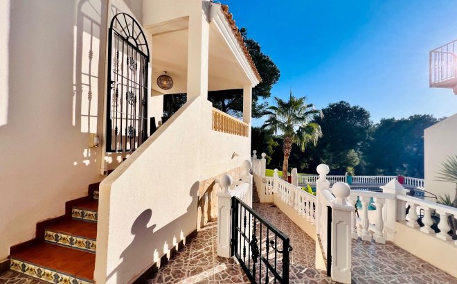 Revente - Villa -
Orihuela Costa - Lomas De Campoamor-las Ramblas