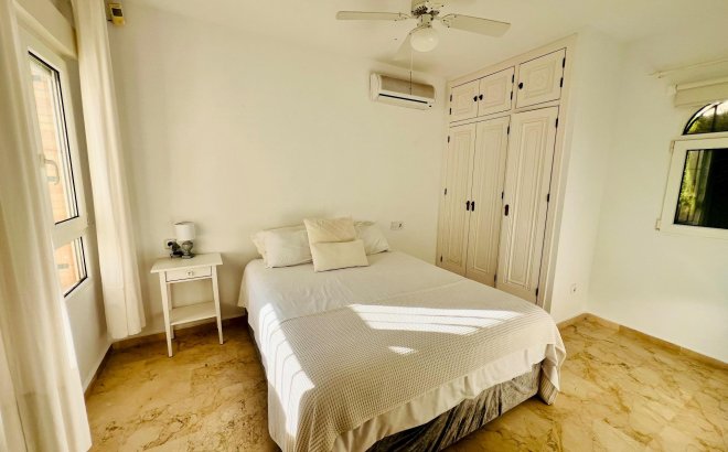 Revente - Villa -
Orihuela Costa - Lomas De Campoamor-las Ramblas