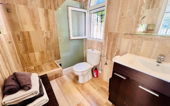 Revente - Villa -
Orihuela Costa - Lomas De Campoamor-las Ramblas