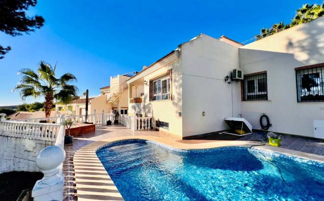 Revente - Villa -
Orihuela Costa - Lomas De Campoamor-las Ramblas