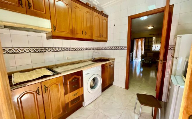 Herverkoop - Bungalow -
Torrevieja - Torreblanca