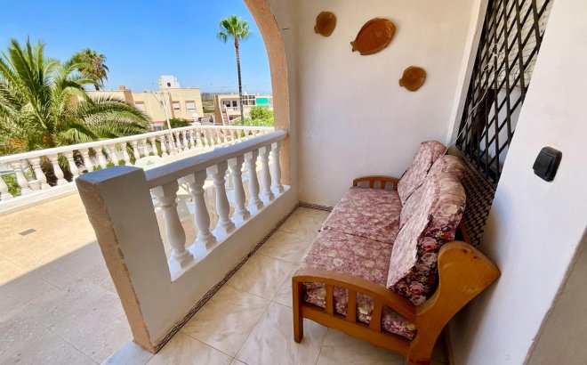 Herverkoop - Bungalow -
Torrevieja - Torreblanca