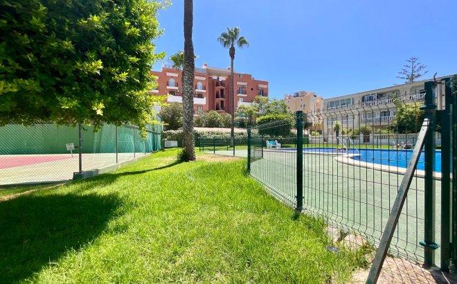 Herverkoop - Bungalow -
Torrevieja - Torreblanca