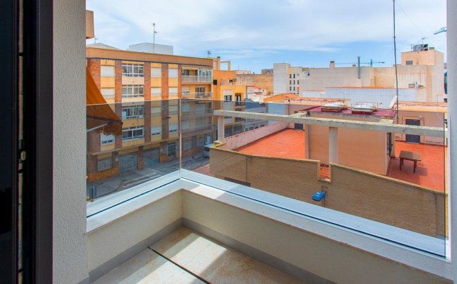 Resale - Apartment -
Torrevieja - Playa del Cura