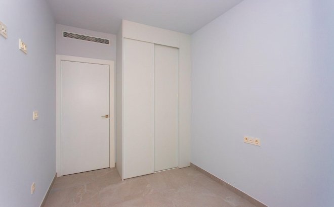 Resale - Apartment -
Torrevieja - Playa del Cura