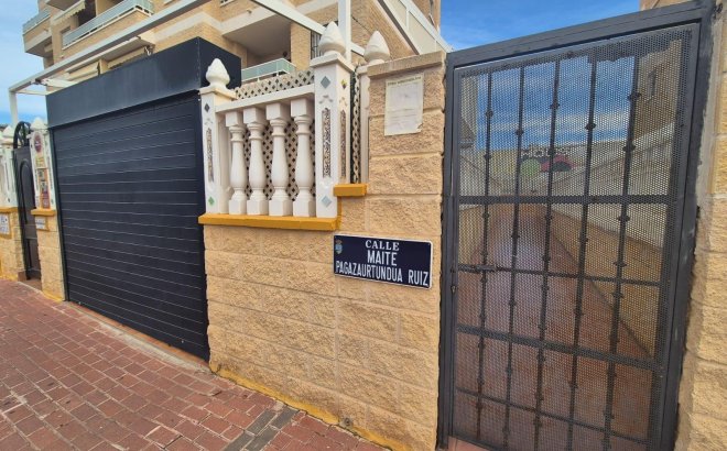 Resale - Apartment -
Torrevieja - Aguas Nuevas