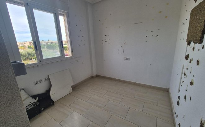 Resale - Apartment -
Torrevieja - Aguas Nuevas