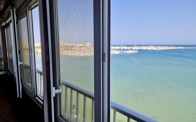 Herverkoop - Appartement -
Torrevieja - Costa Blanca