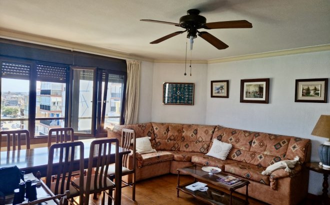 Herverkoop - Appartement -
Torrevieja - Costa Blanca