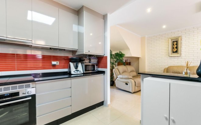 Resale - Town House -
Torrevieja - Aguas Nuevas