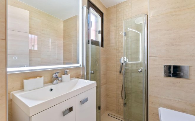 Resale - Town House -
Torrevieja - Aguas Nuevas