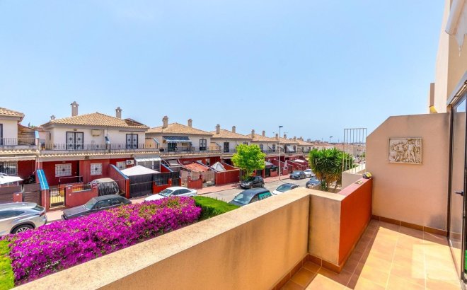 Resale - Town House -
Torrevieja - Aguas Nuevas