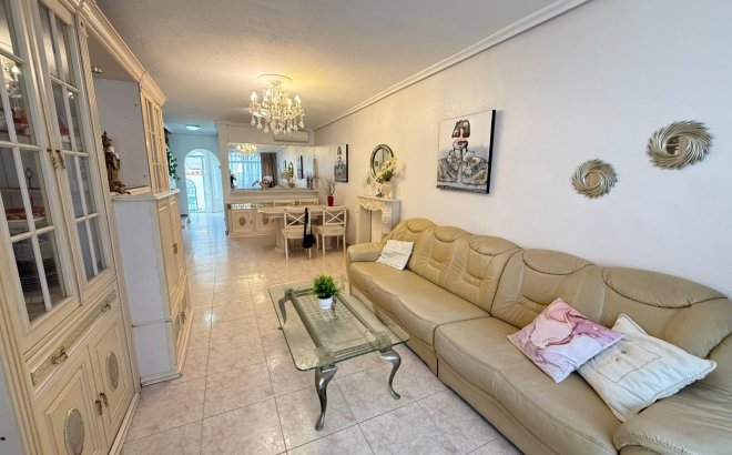 Resale - Town House -
Torrevieja - Calas Blanca