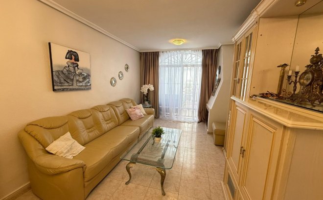 Resale - Town House -
Torrevieja - Calas Blanca