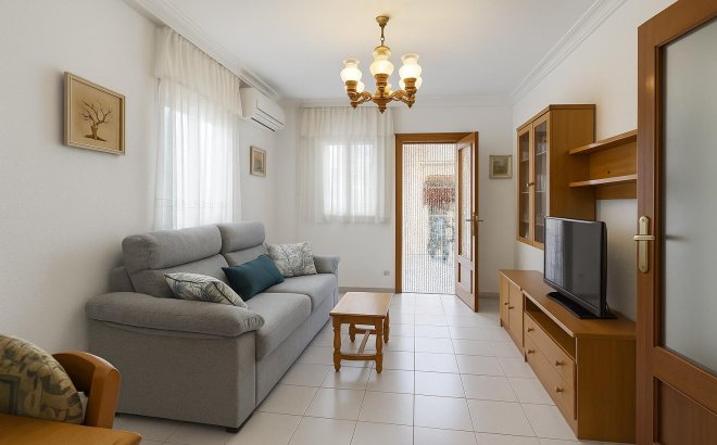 Resale - Apartment -
Torrevieja - Acequion