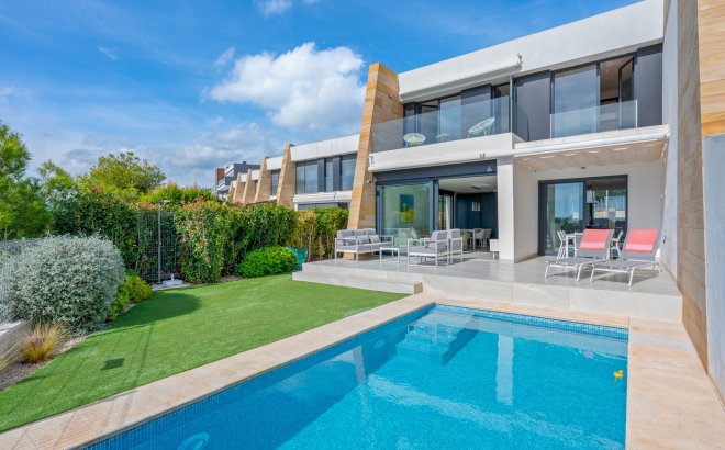 Resale - Villa -
Orihuela Costa - Costa Blanca