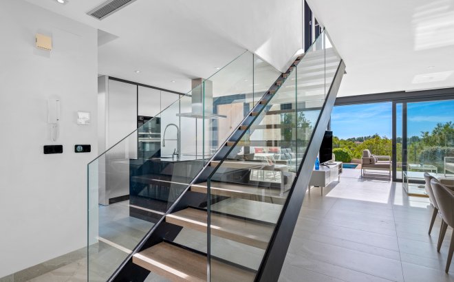 Resale - Villa -
Orihuela Costa - Costa Blanca