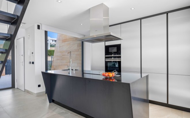 Resale - Villa -
Orihuela Costa - Costa Blanca