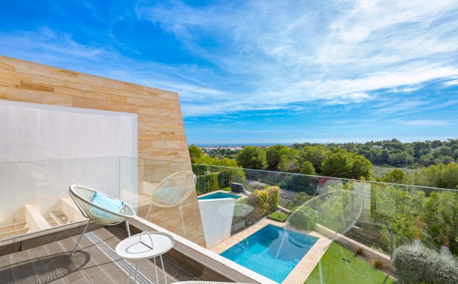 Resale - Villa -
Orihuela Costa - Costa Blanca