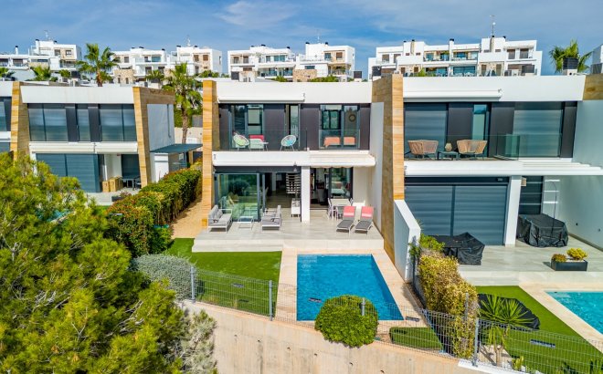 Resale - Villa -
Orihuela Costa - Costa Blanca