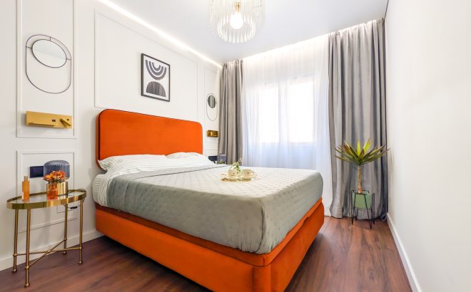 Resale - Apartment -
Torrevieja - Costa Blanca