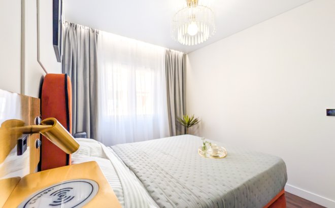 Resale - Apartment -
Torrevieja - Costa Blanca