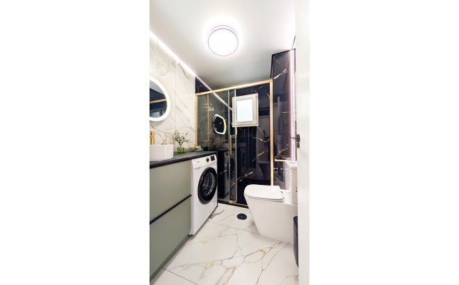 Resale - Apartment -
Torrevieja - Costa Blanca