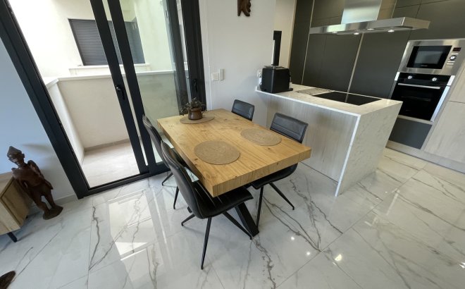 Resale - Apartment -
Los Altos - Costa Blanca