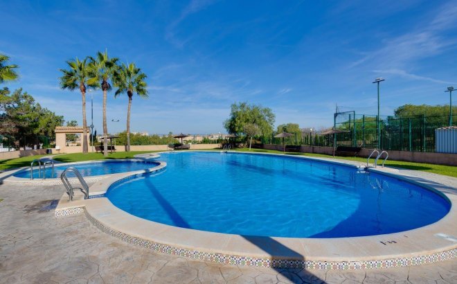 Herverkoop - Bungalow -
Orihuela Costa - Los Altos