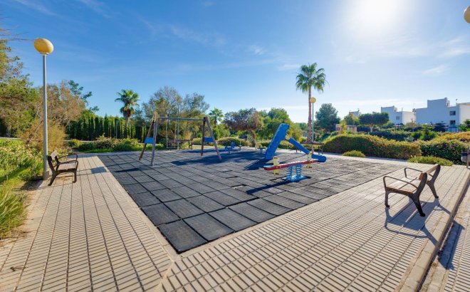 Herverkoop - Bungalow -
Orihuela Costa - Los Altos