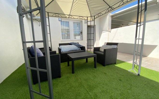 Herverkoop - Town House -
Torrevieja - Costa Blanca