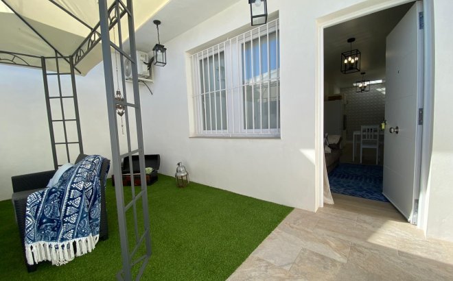 Herverkoop - Town House -
Torrevieja - Costa Blanca