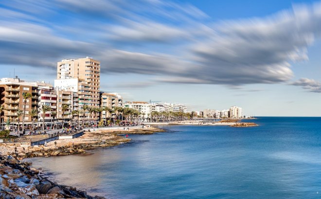 Resale - Apartment -
Torrevieja - Acequion