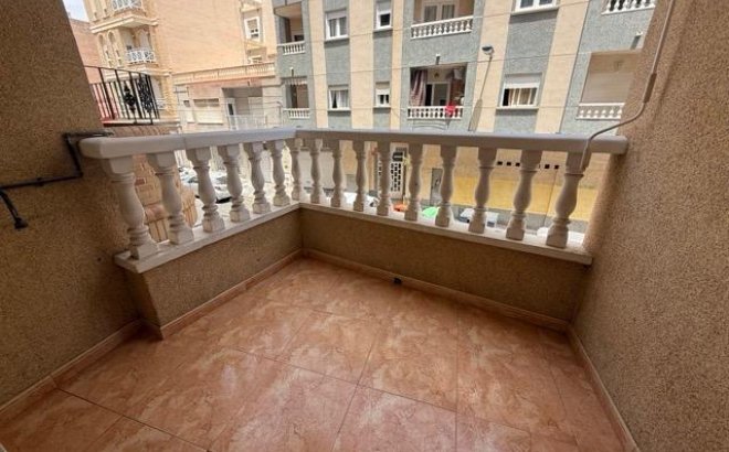 Resale - Apartment -
Torrevieja - Playa del Cura