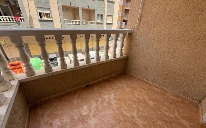 Resale - Apartment -
Torrevieja - Playa del Cura