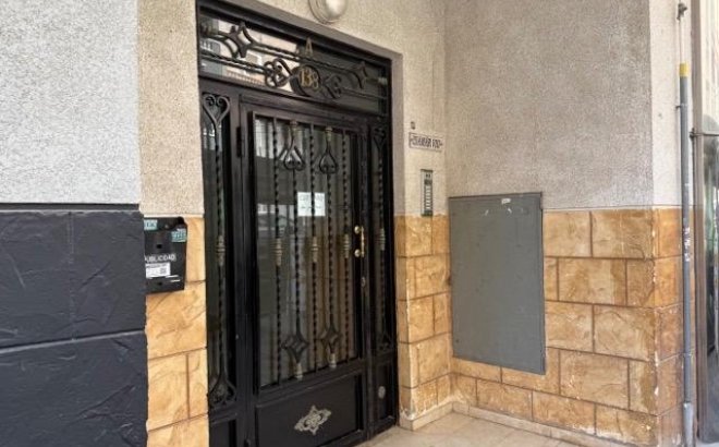 Resale - Apartment -
Torrevieja - Playa del Cura