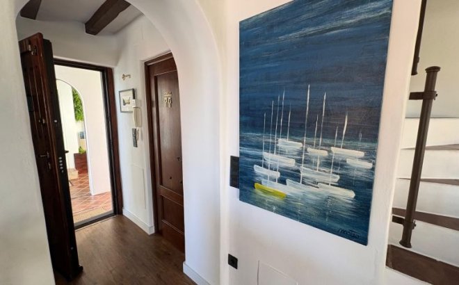 Resale - Villa -
Orihuela Costa - Costa Blanca