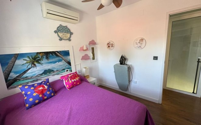 Resale - Villa -
Orihuela Costa - Costa Blanca