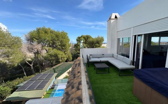 Resale - Villa -
Orihuela Costa - Costa Blanca