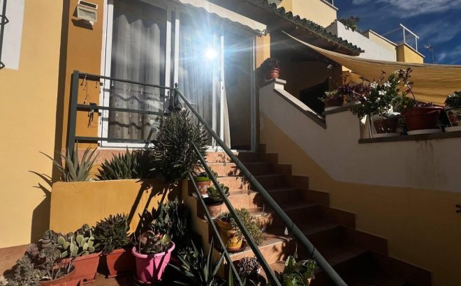 Resale - Town House -
Orihuela Costa - Los Almendros-la Florida